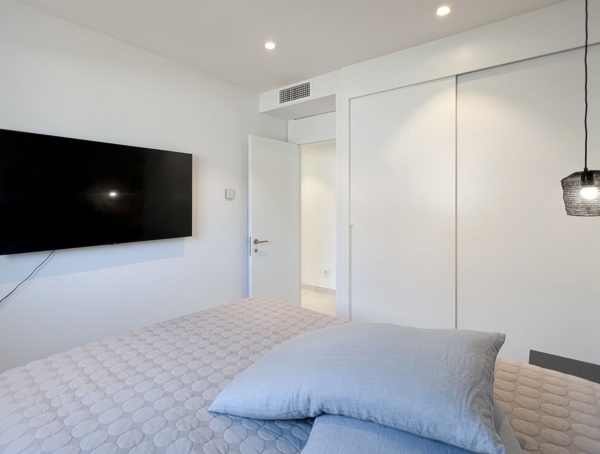 3 Bed Apartment for sale in Higueron Costa Del Sol, Málaga, Spain
