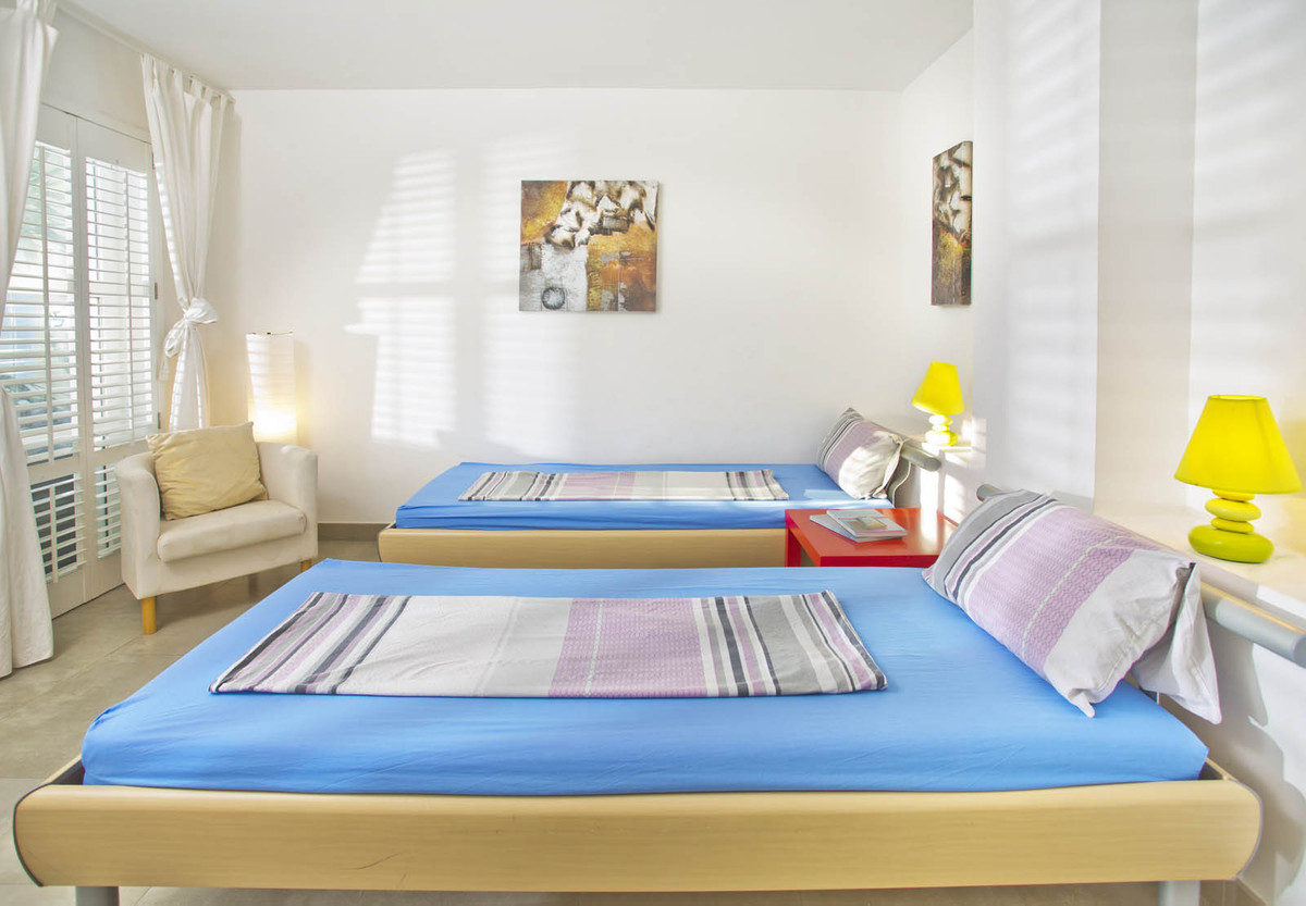 8 Bed Townhouse for sale in Elviria Costa Del Sol, Málaga, Spain