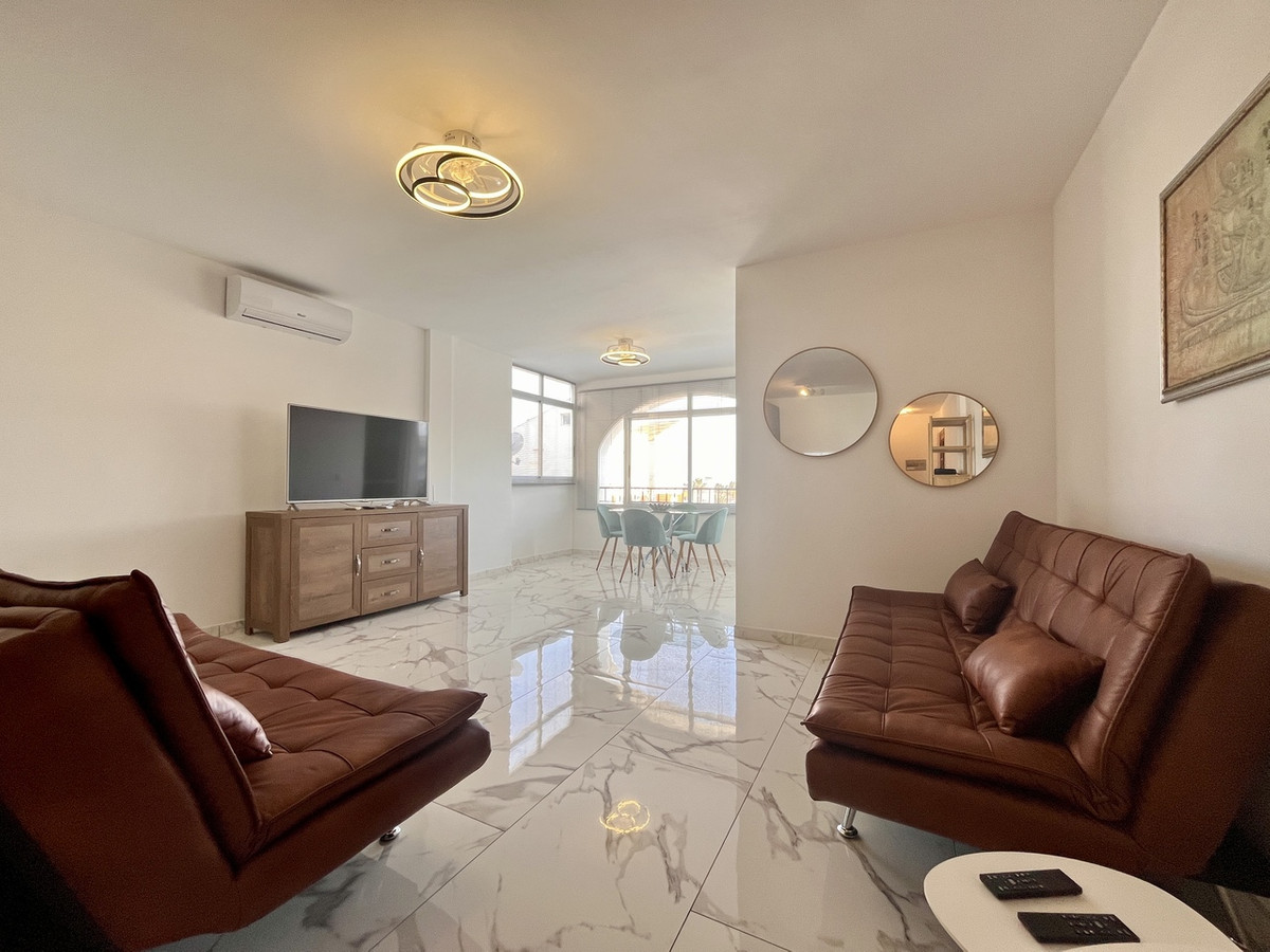 1 Bed Apartment for sale in Villamartin Costa Blanca, Alicante, Spain