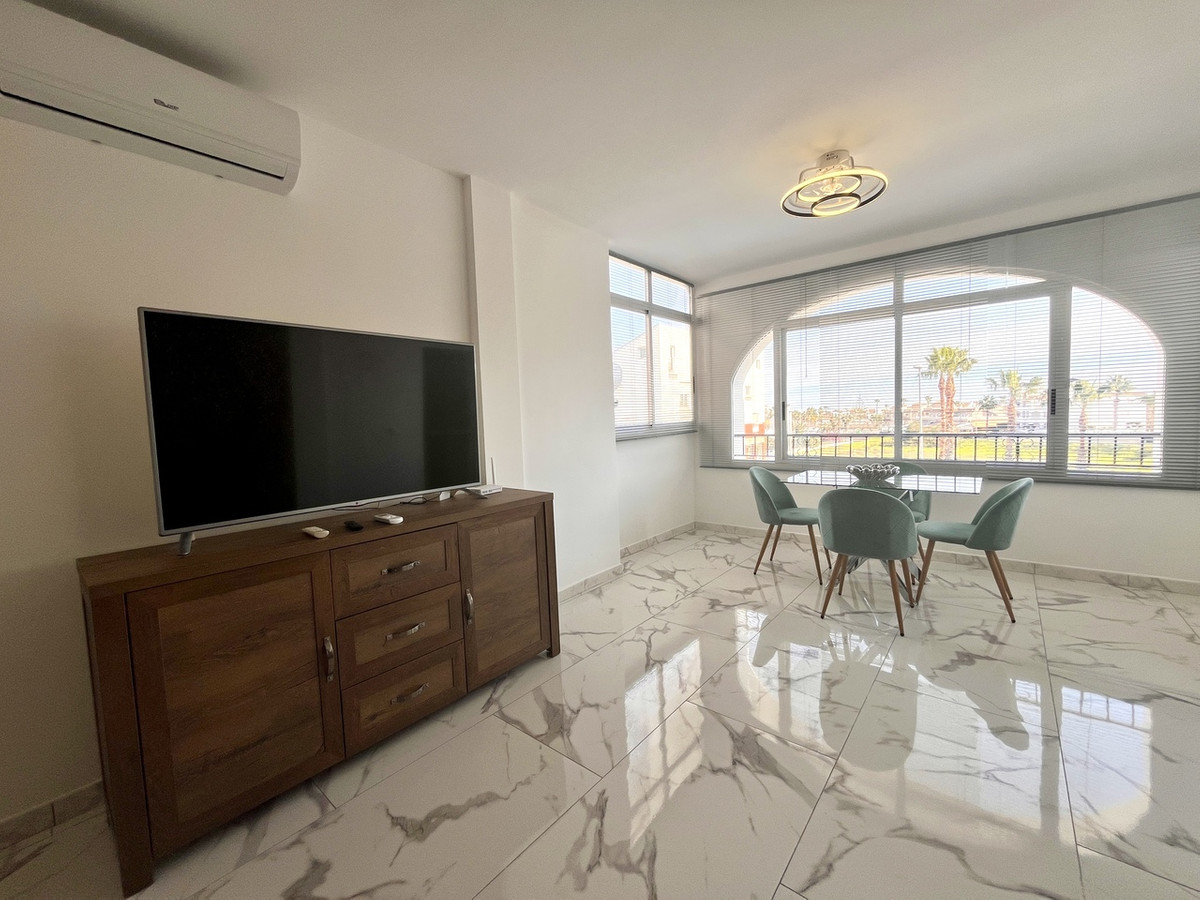 1 Bed Apartment for sale in Villamartin Costa Blanca, Alicante, Spain