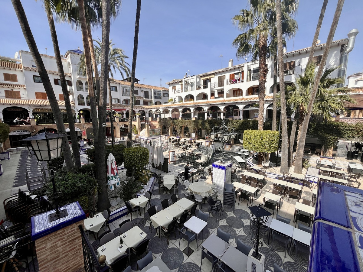 1 Bed Apartment for sale in Villamartin Costa Blanca, Alicante, Spain