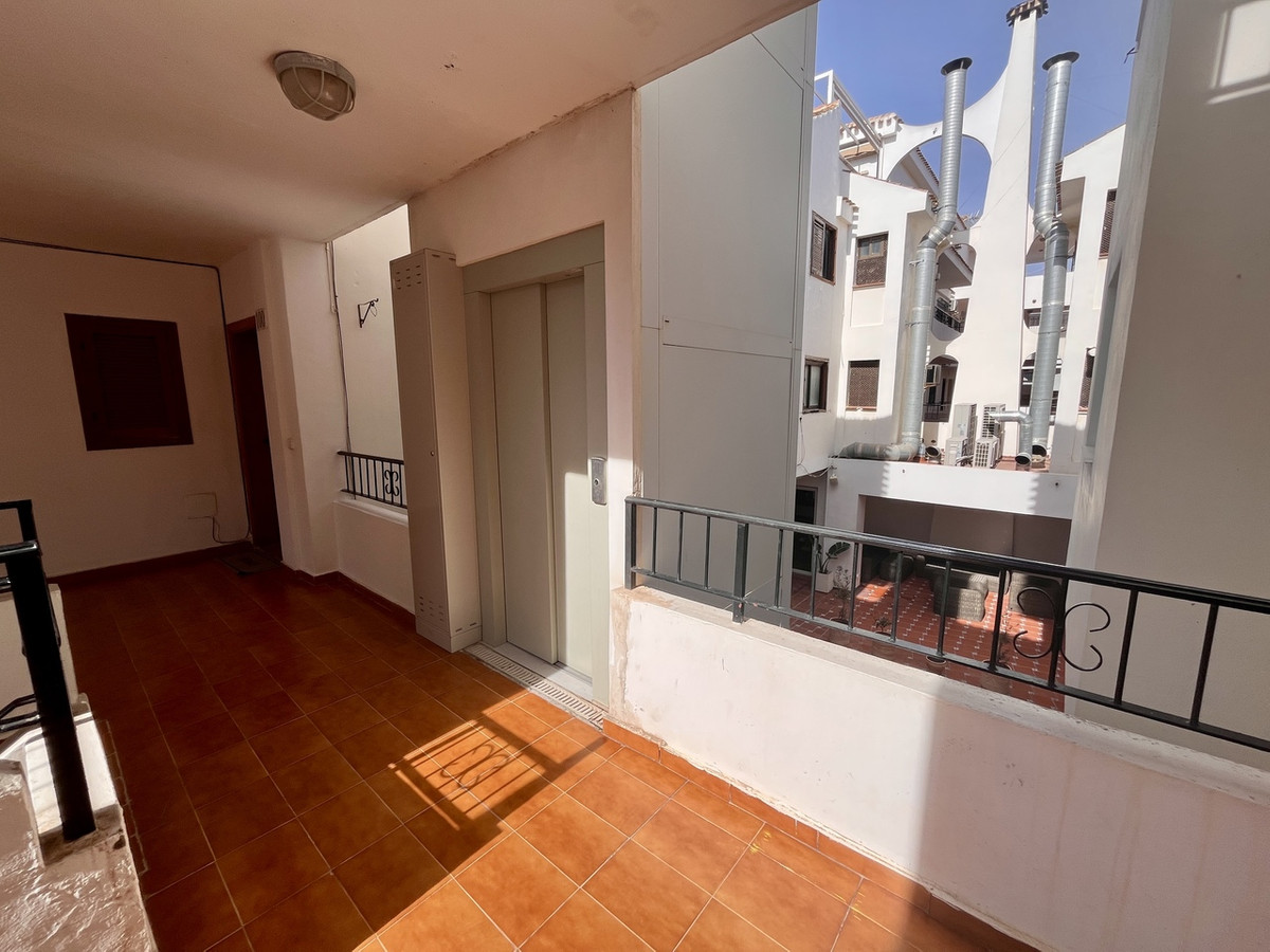 1 Bed Apartment for sale in Villamartin Costa Blanca, Alicante, Spain
