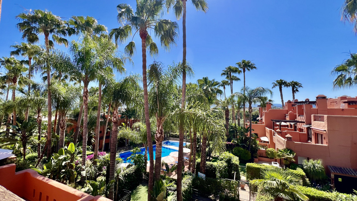 3 Bed Townhouse for sale in The Golden Mile Costa Del Sol, Málaga, Spain