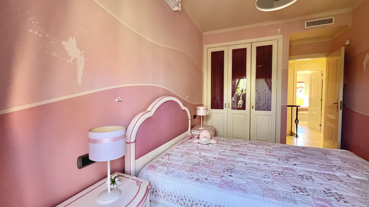 3 Bed Townhouse for sale in The Golden Mile Costa Del Sol, Málaga, Spain