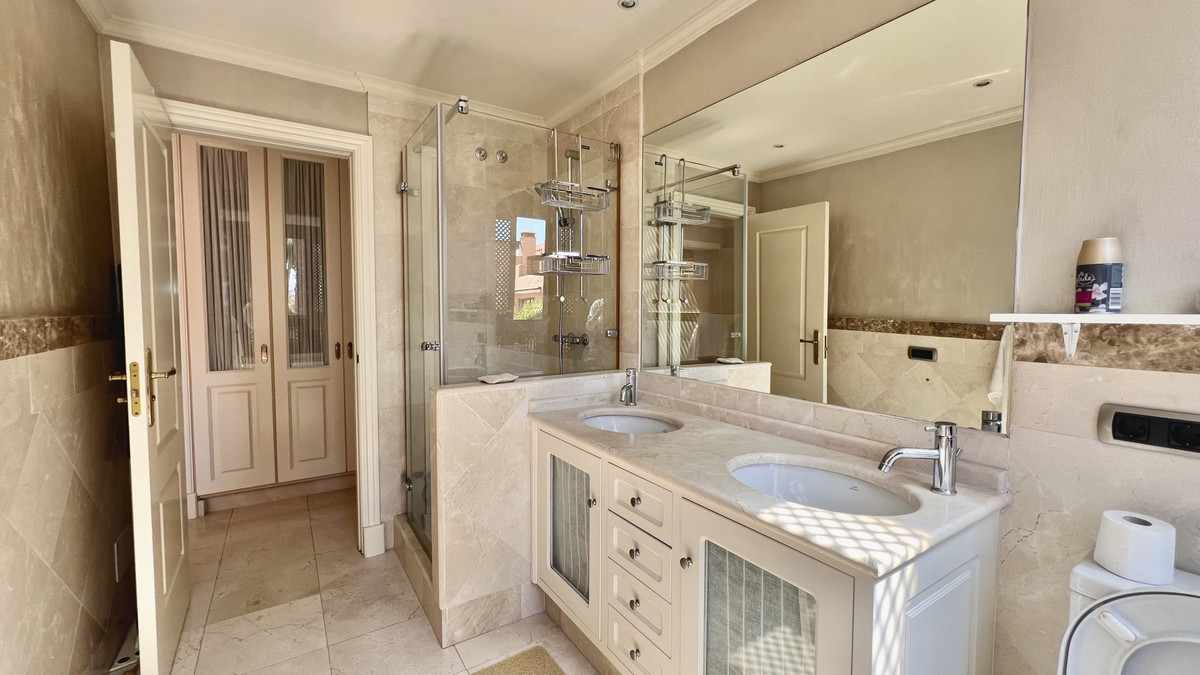 3 Bed Townhouse for sale in The Golden Mile Costa Del Sol, Málaga, Spain