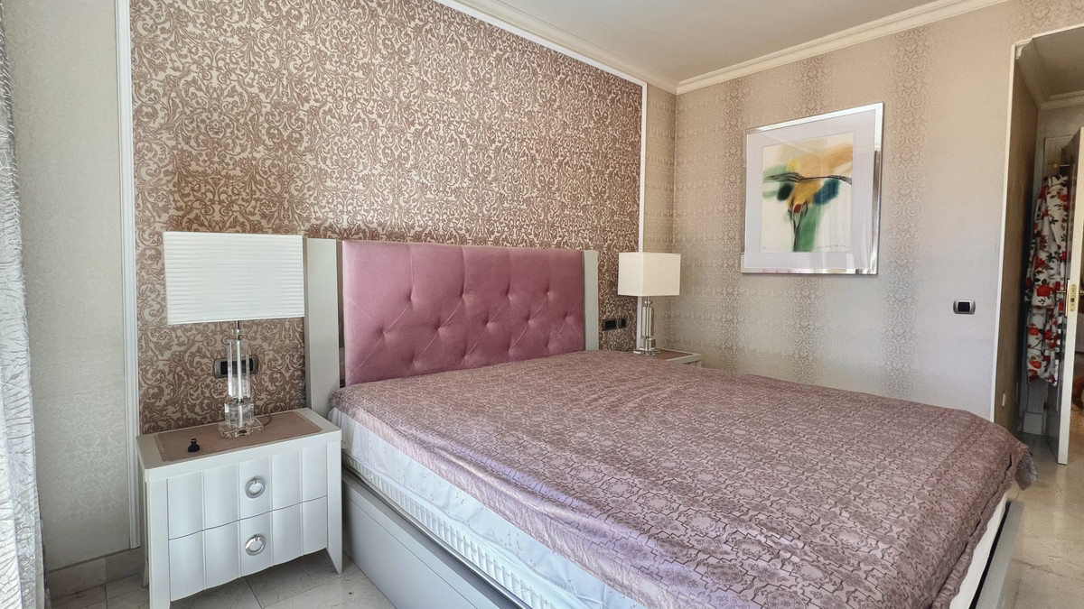 3 Bed Townhouse for sale in The Golden Mile Costa Del Sol, Málaga, Spain