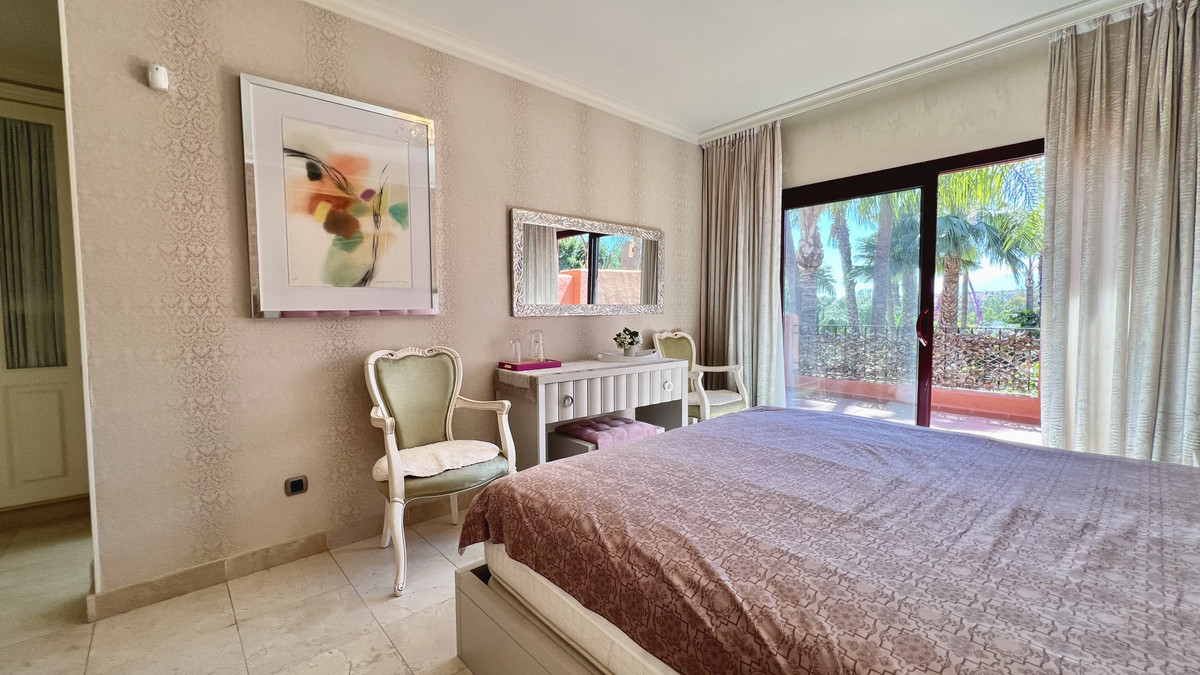 3 Bed Townhouse for sale in The Golden Mile Costa Del Sol, Málaga, Spain