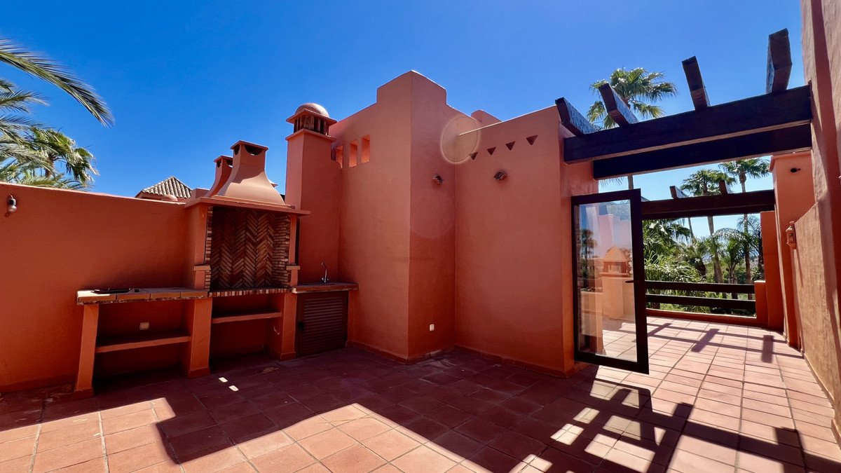 3 Bed Townhouse for sale in The Golden Mile Costa Del Sol, Málaga, Spain