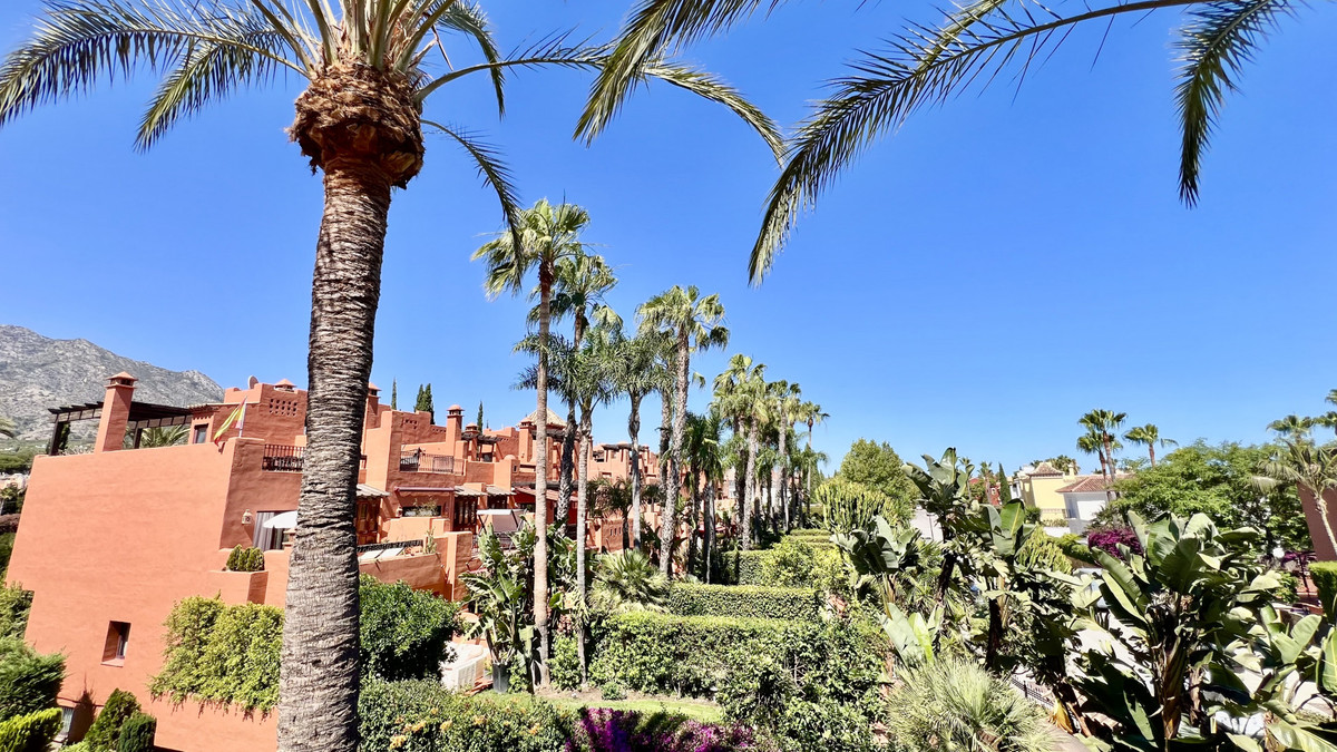3 Bed Townhouse for sale in The Golden Mile Costa Del Sol, Málaga, Spain