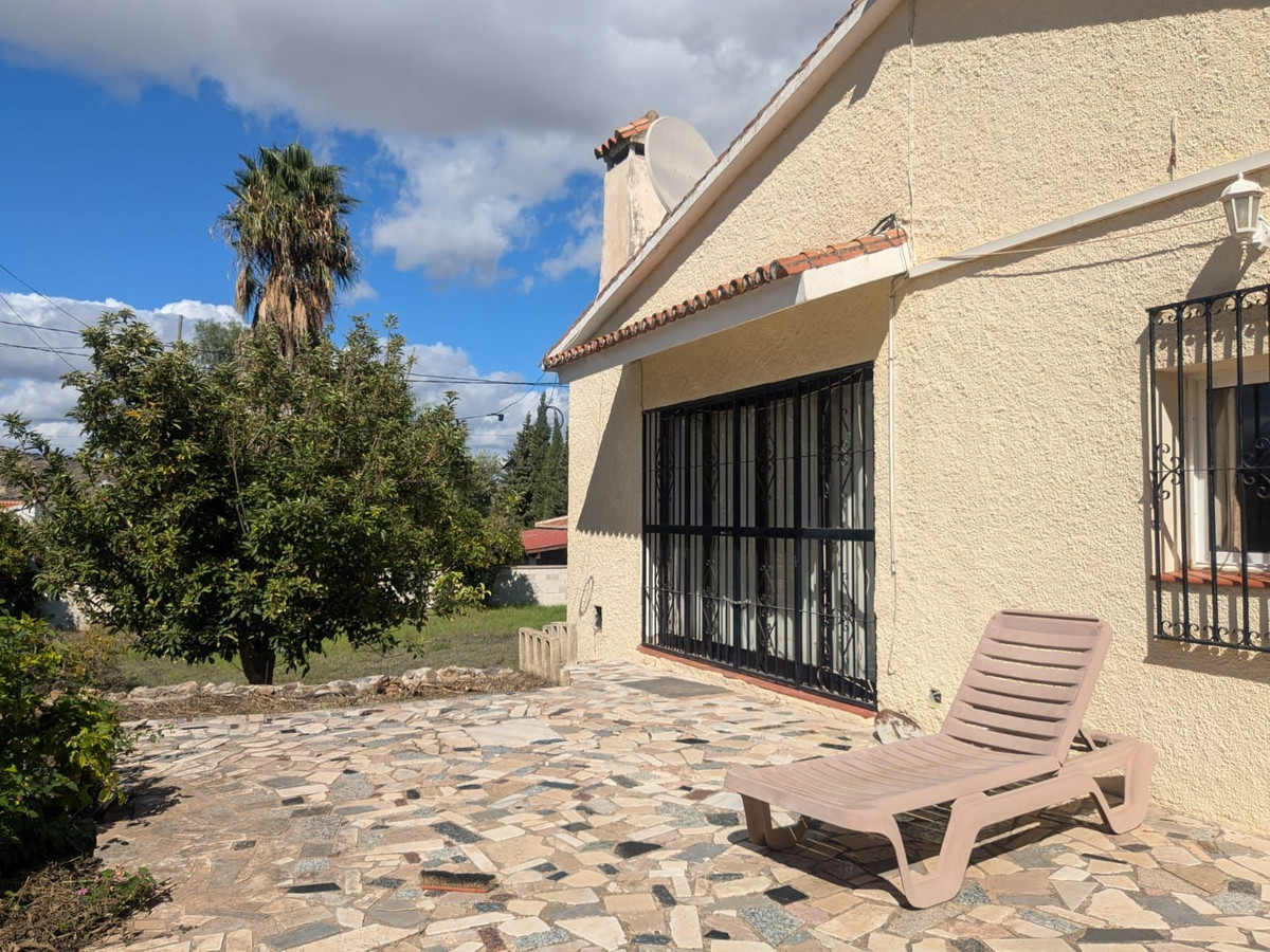Se vende Villa - Chalet de 4 dormitorios en Costa Del Sol, Málaga, España