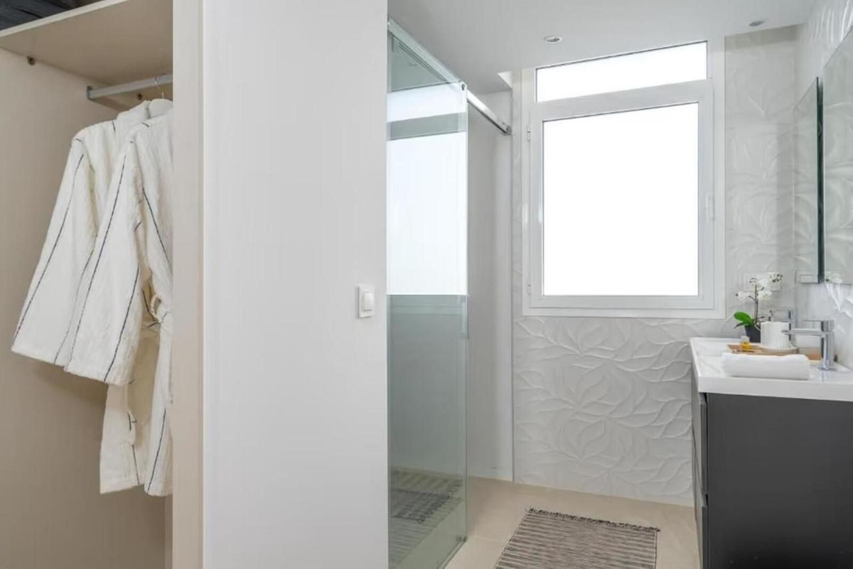 4 Bed Apartment for sale in La Cala Costa Del Sol, Málaga, Spain