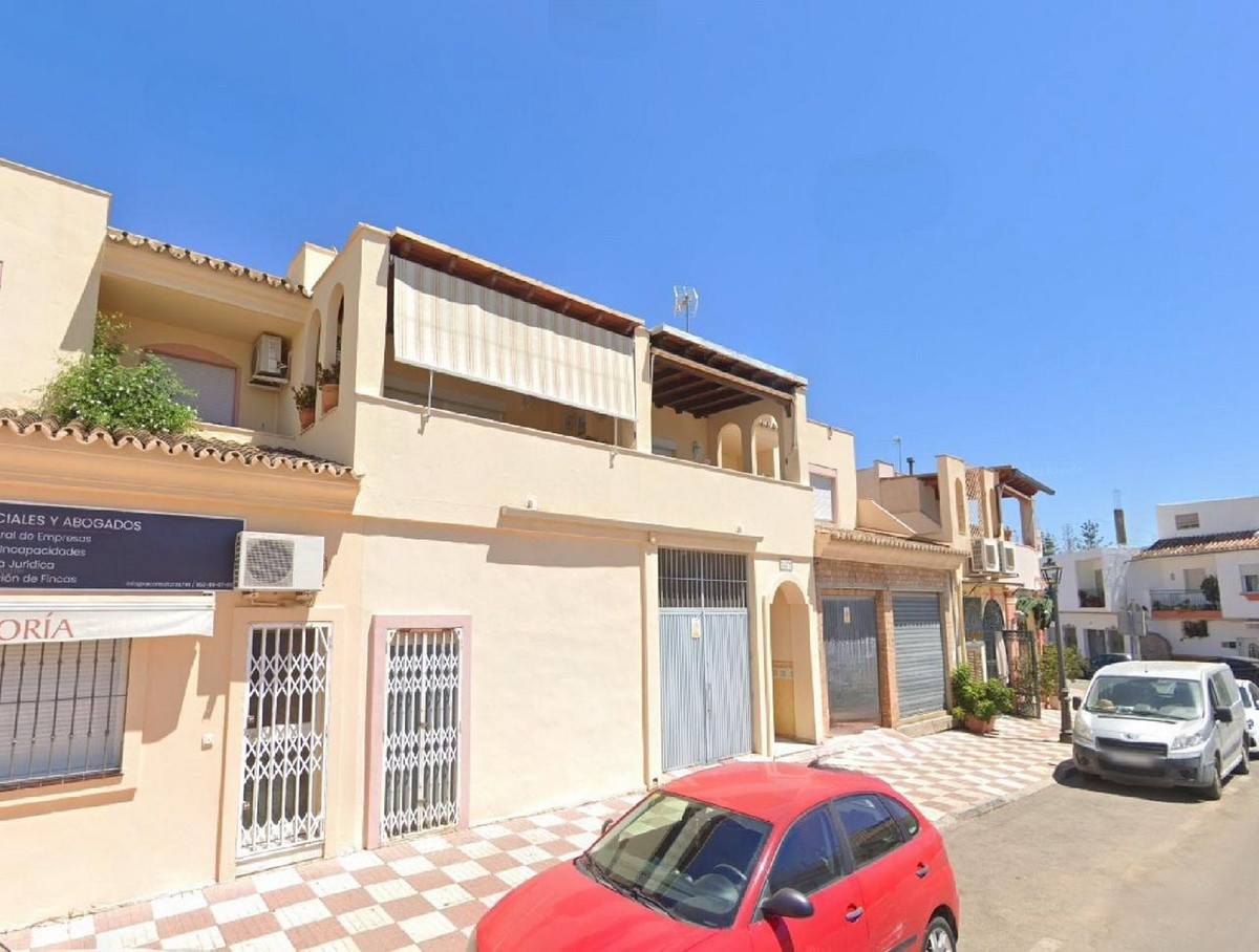 Se vende Apartamento Planta Media de 3 dormitorios en Costa Del Sol, Málaga, España