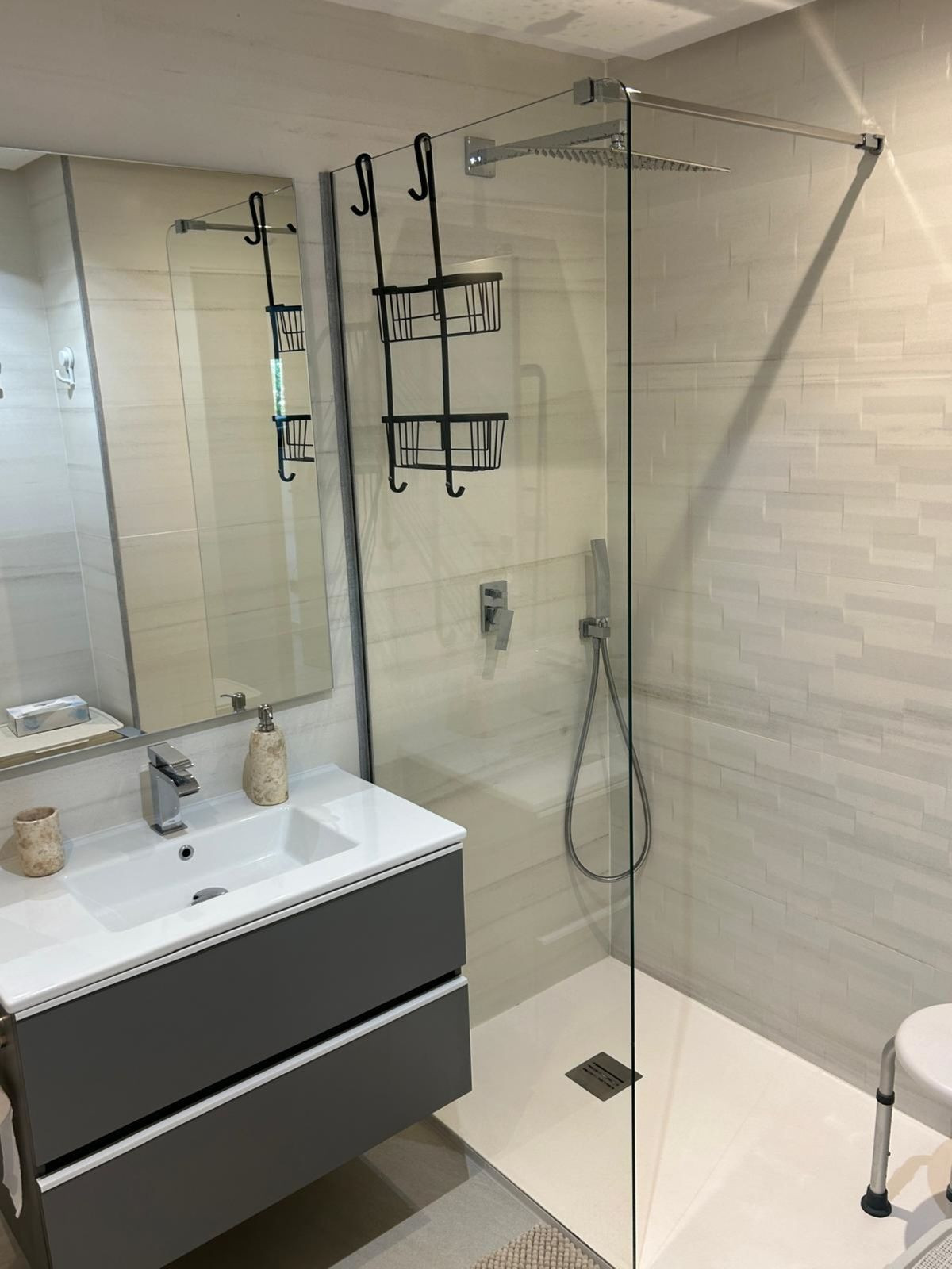 3 Bed Apartment for sale in La Quinta Costa Del Sol, Málaga, Spain