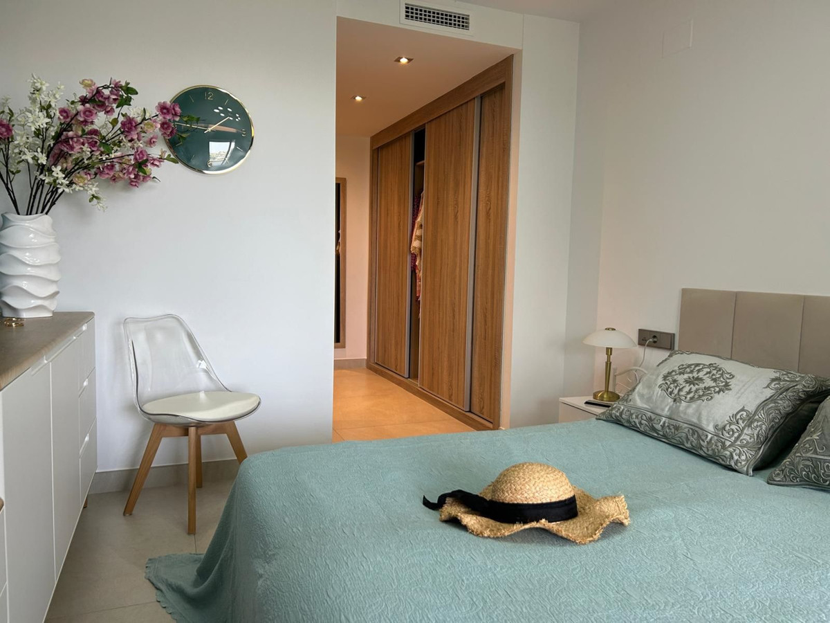 3 Bed Apartment for sale in La Quinta Costa Del Sol, Málaga, Spain