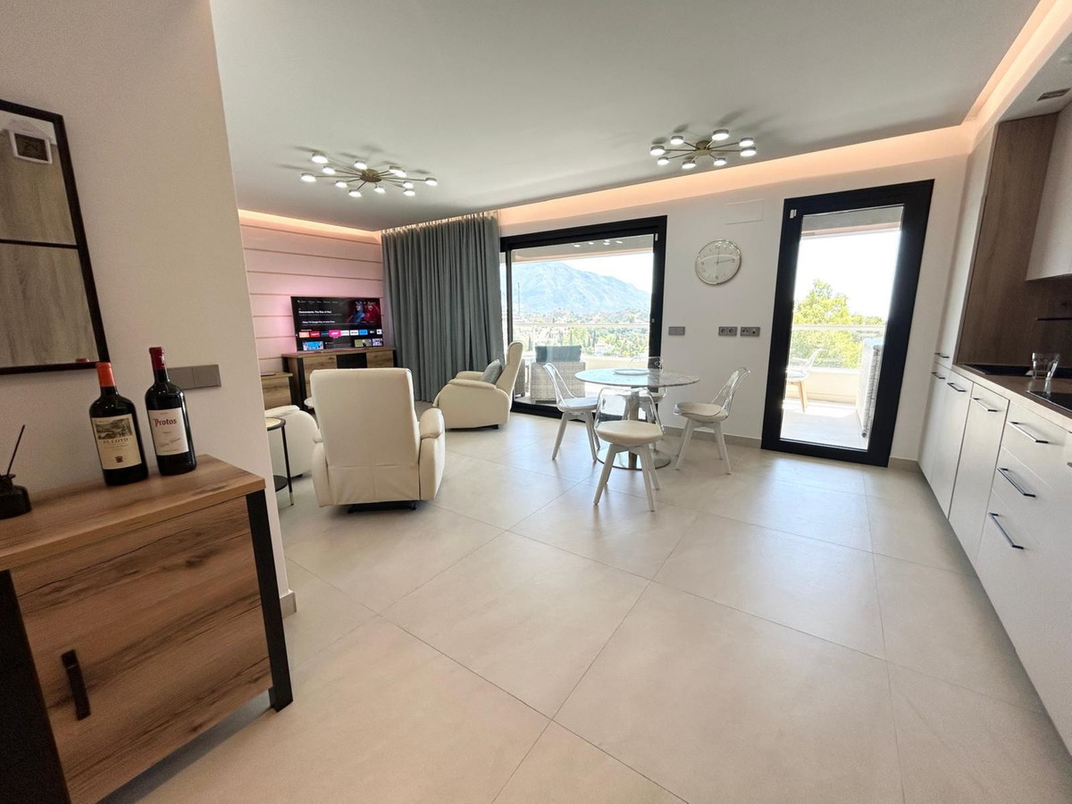 3 Bed Apartment for sale in La Quinta Costa Del Sol, Málaga, Spain