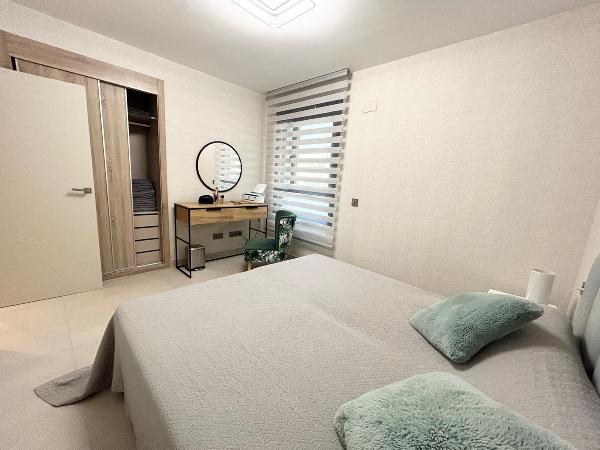3 Bed Apartment for sale in La Quinta Costa Del Sol, Málaga, Spain