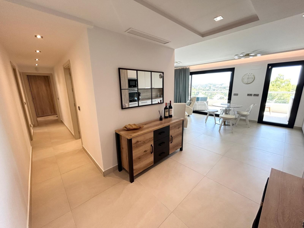3 Bed Apartment for sale in La Quinta Costa Del Sol, Málaga, Spain