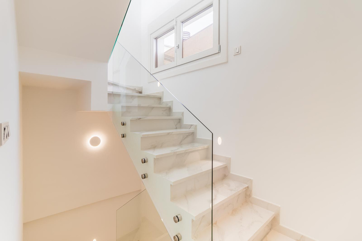 3 Bed Townhouse for sale in Estepona Costa Del Sol, Málaga, Spain