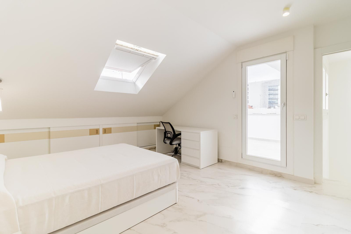 3 Bed Townhouse for sale in Estepona Costa Del Sol, Málaga, Spain