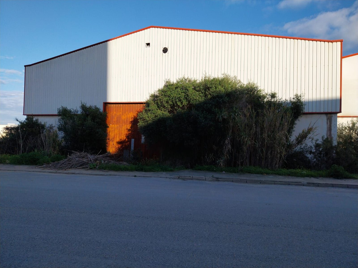 Se vende Edificio comercial  en Costa Del Sol, Cadiz, España
