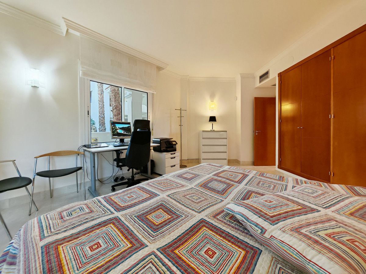 2 Bed Apartment for sale in Nueva Andalucía Costa Del Sol, Málaga, Spain