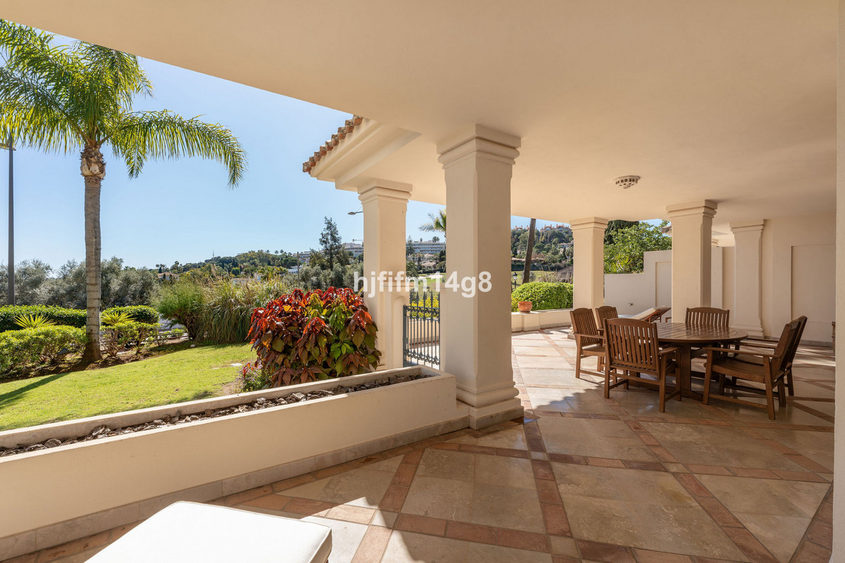 Se vende Apartamento Planta Baja de 3 dormitorios en Costa Del Sol, Málaga, España