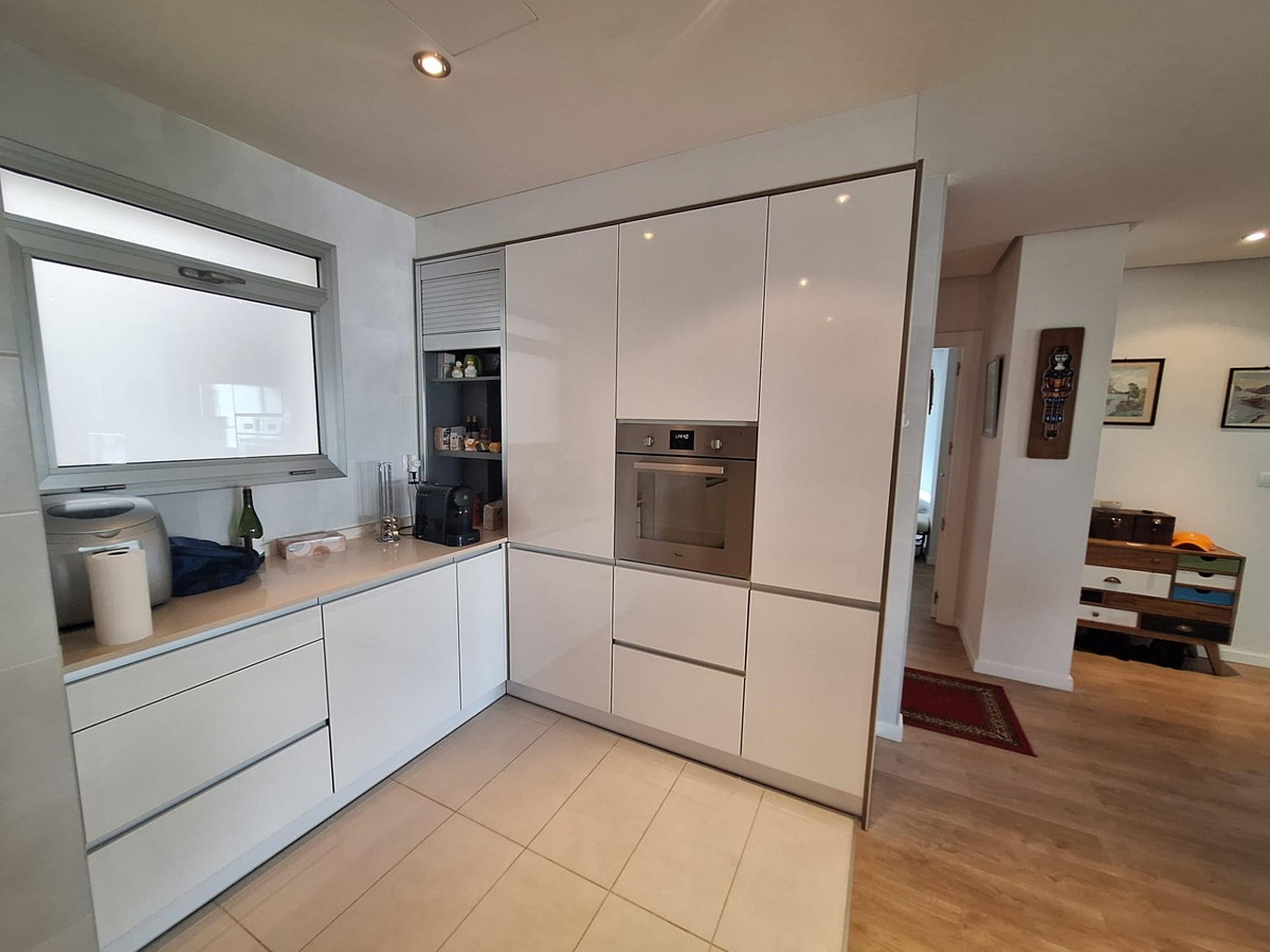 Se vende Apartamento Planta Media de 4 dormitorios en Costa Blanca, Alicante, España