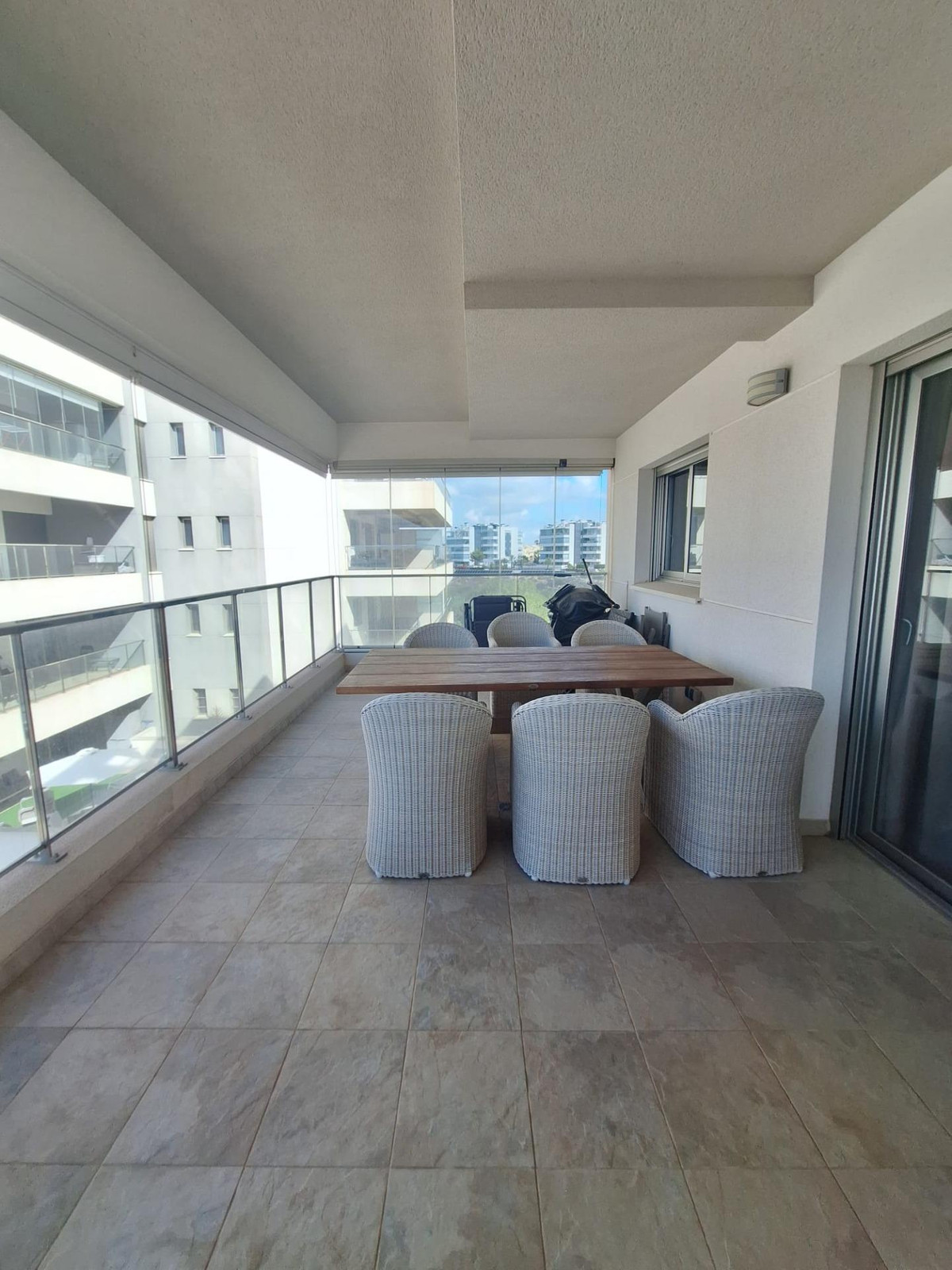 Se vende Apartamento Planta Media de 4 dormitorios en Costa Blanca, Alicante, España