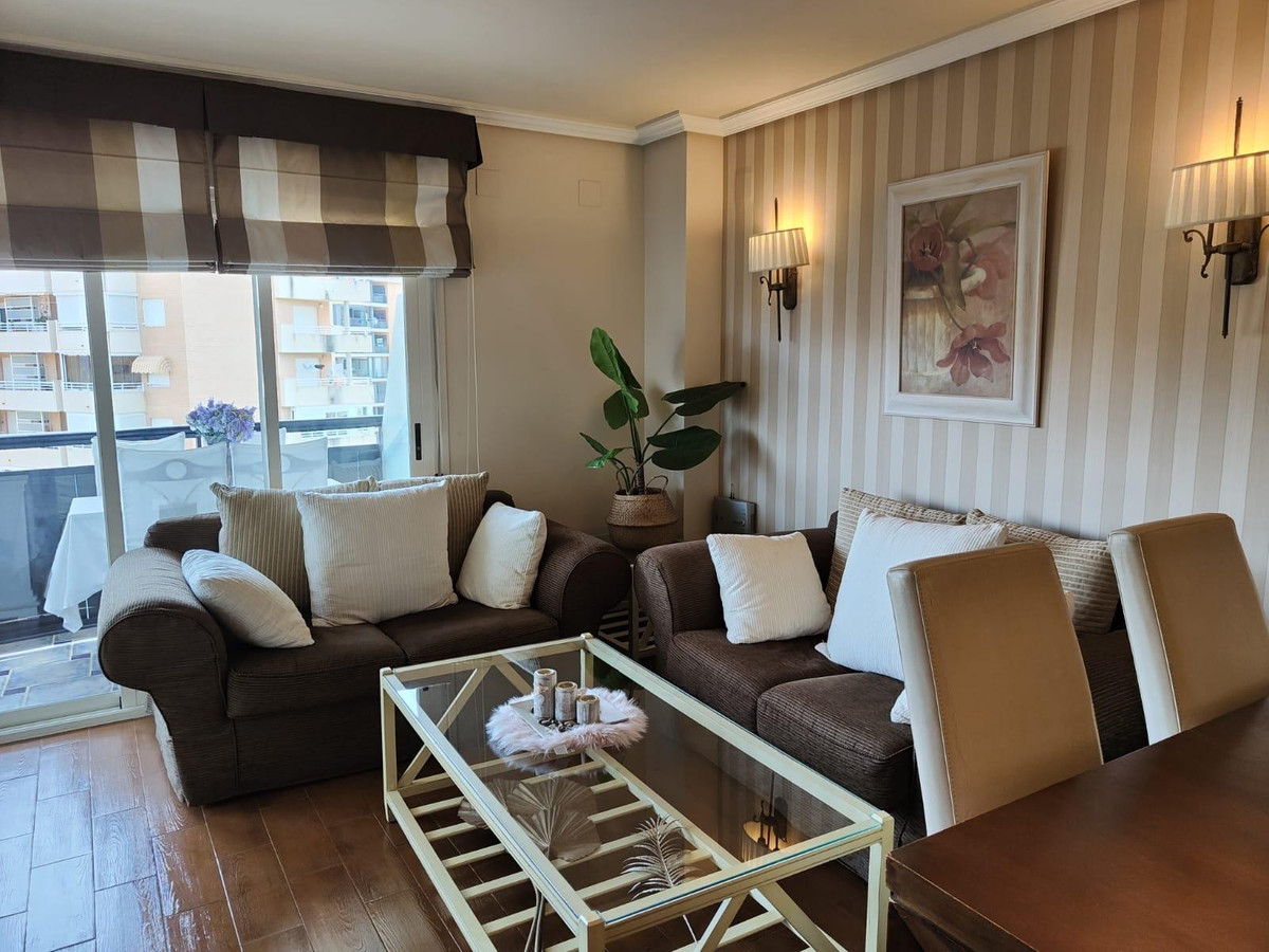 Se vende Apartamento Planta Media de 2 dormitorios en Costa Blanca, Alicante, España