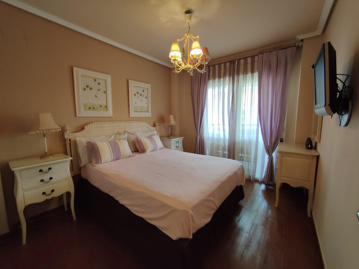 Se vende Apartamento Planta Media de 2 dormitorios en Costa Blanca, Alicante, España