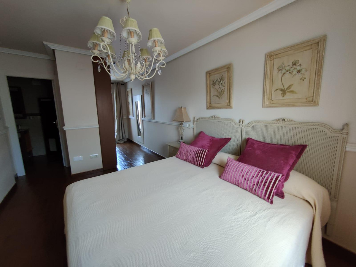 Se vende Apartamento Planta Media de 2 dormitorios en Costa Blanca, Alicante, España