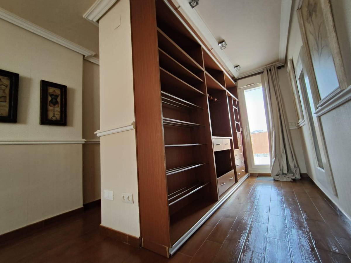 Se vende Apartamento Planta Media de 2 dormitorios en Costa Blanca, Alicante, España