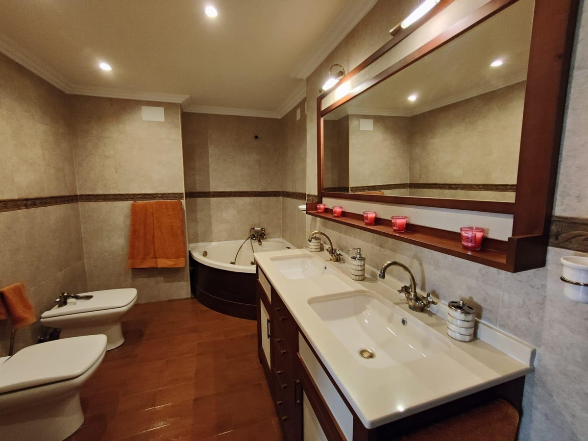 Se vende Apartamento Planta Media de 2 dormitorios en Costa Blanca, Alicante, España