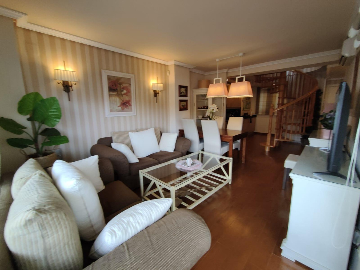 Se vende Apartamento Planta Media de 2 dormitorios en Costa Blanca, Alicante, España