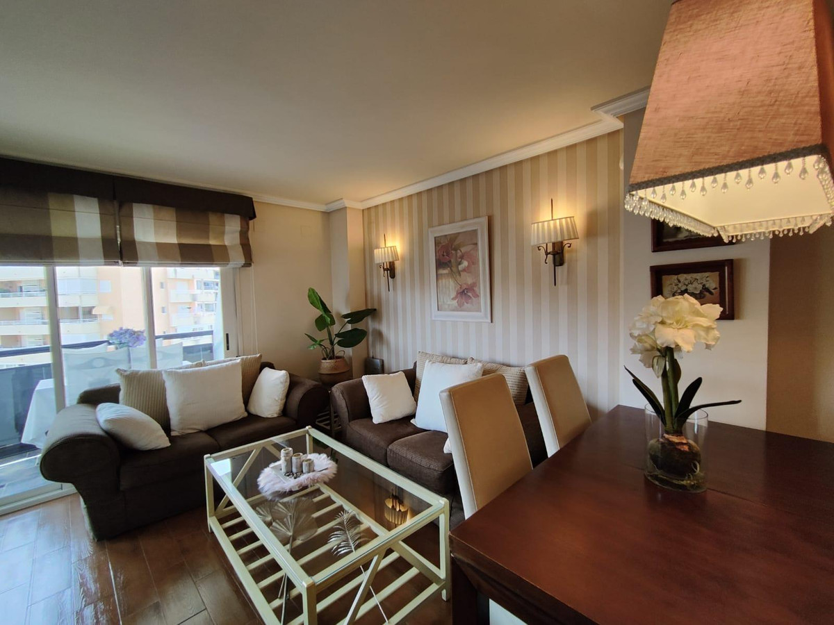 Se vende Apartamento Planta Media de 2 dormitorios en Costa Blanca, Alicante, España