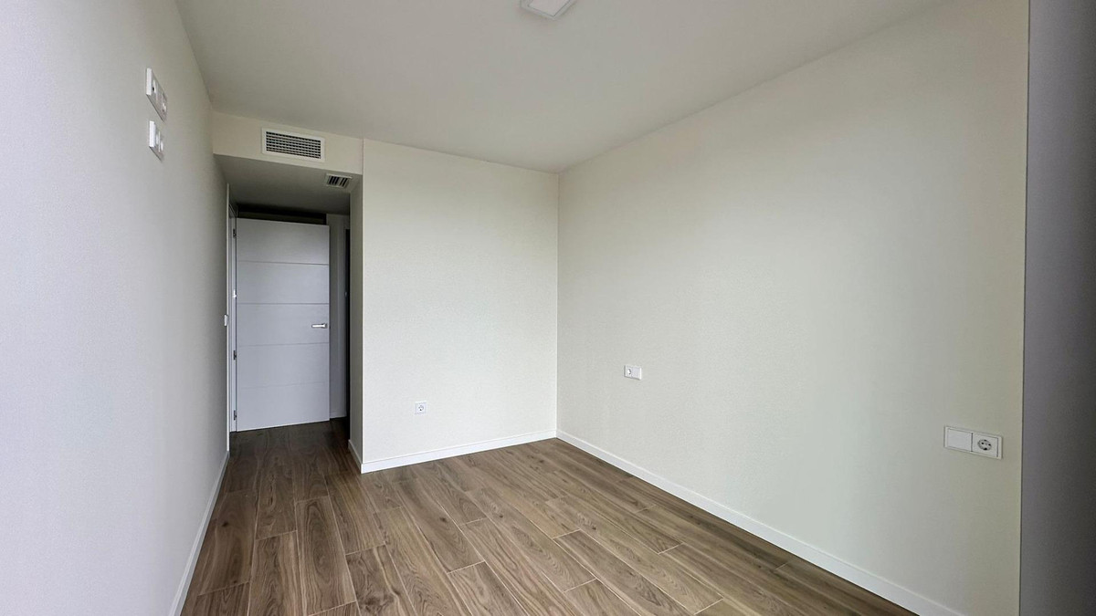 Se vende Apartamento Planta Media de 2 dormitorios en Costa Blanca, Alicante, España