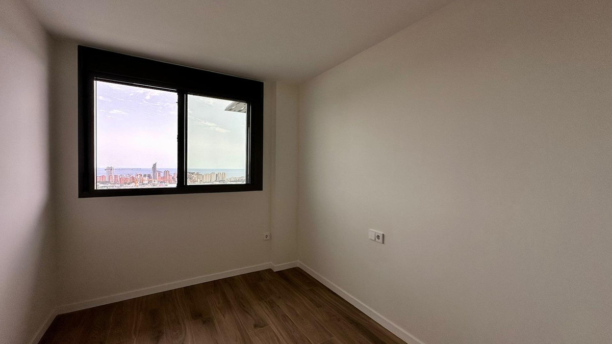 Se vende Apartamento Planta Media de 2 dormitorios en Costa Blanca, Alicante, España