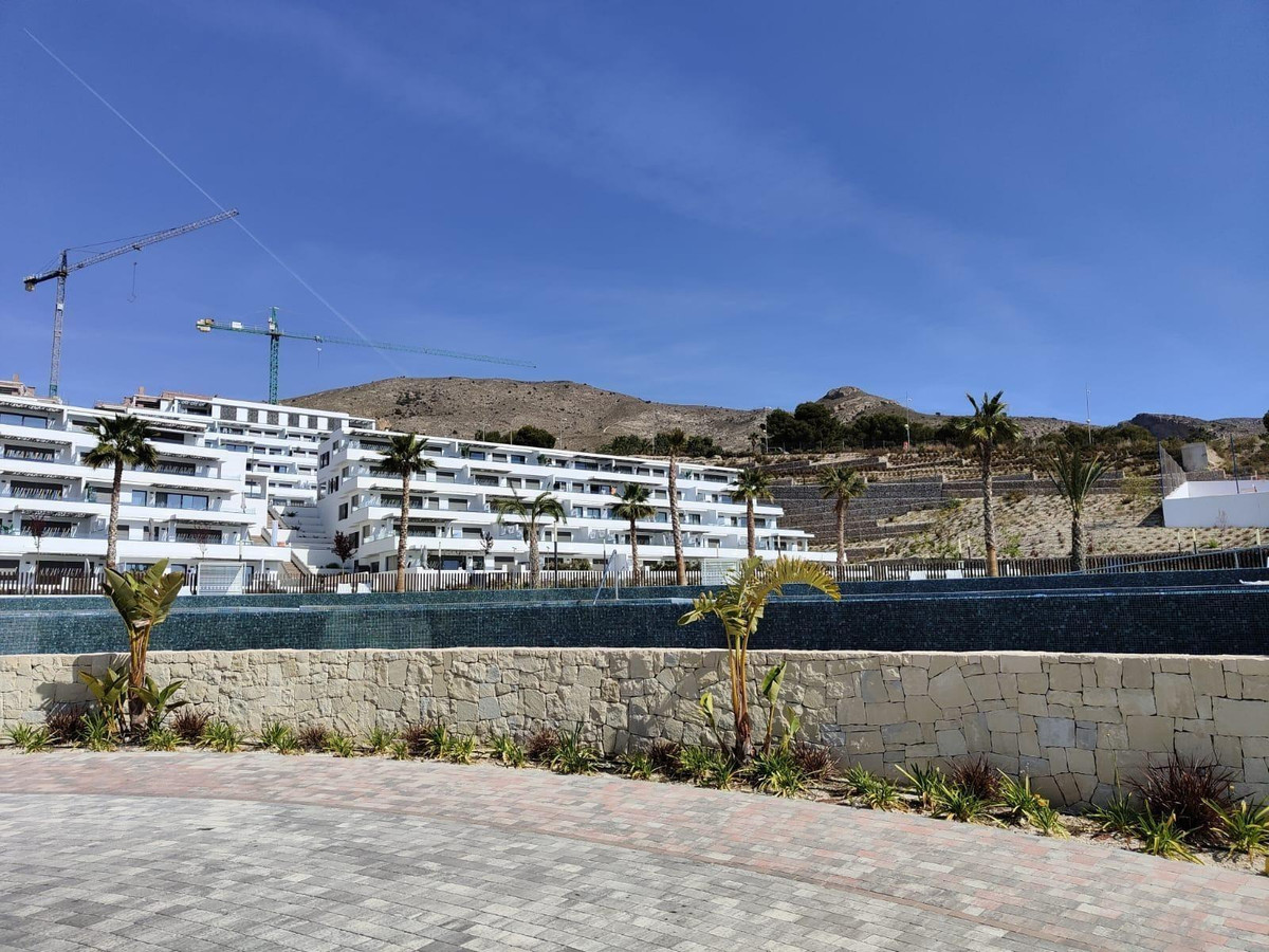 Se vende Apartamento Planta Media de 2 dormitorios en Costa Blanca, Alicante, España