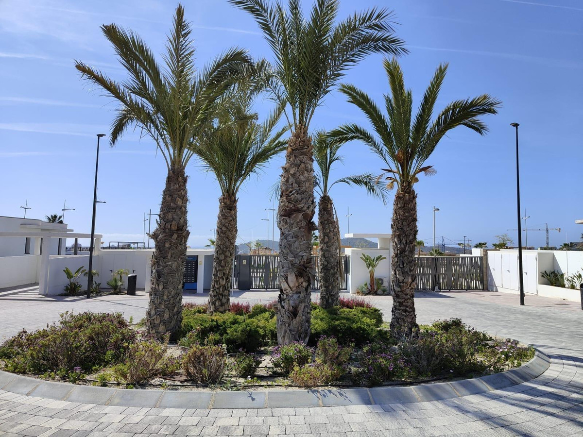 Se vende Apartamento Planta Media de 2 dormitorios en Costa Blanca, Alicante, España