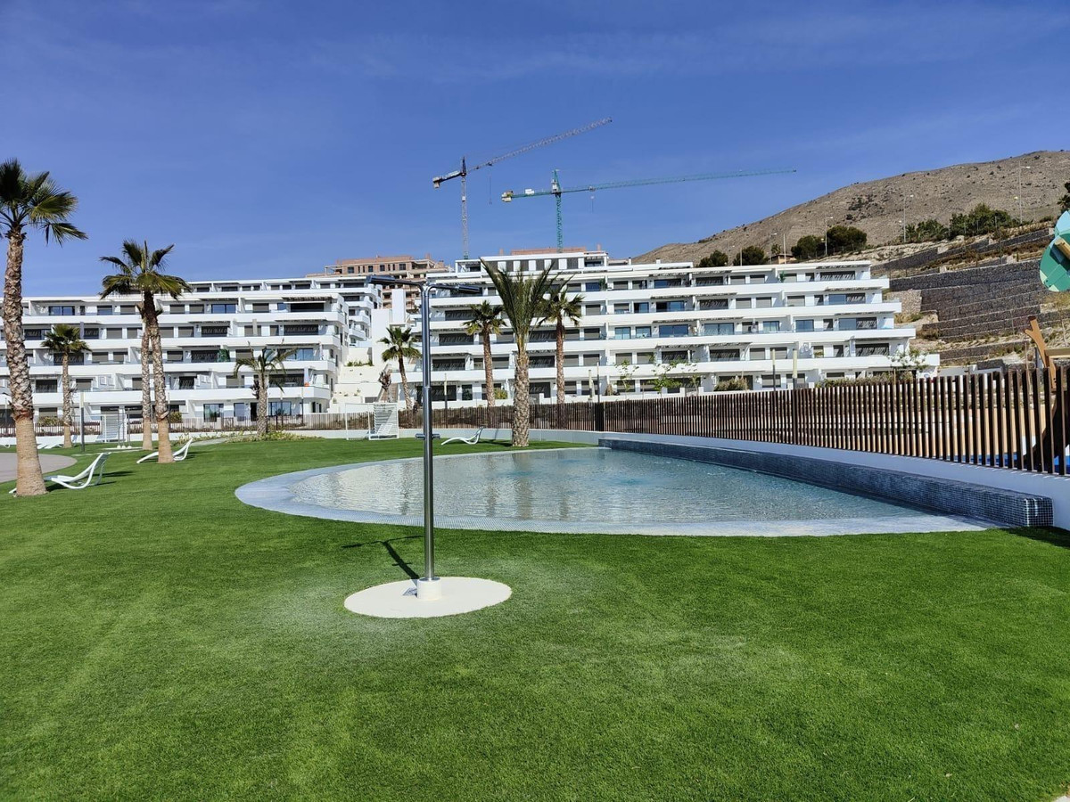 Se vende Apartamento Planta Media de 2 dormitorios en Costa Blanca, Alicante, España