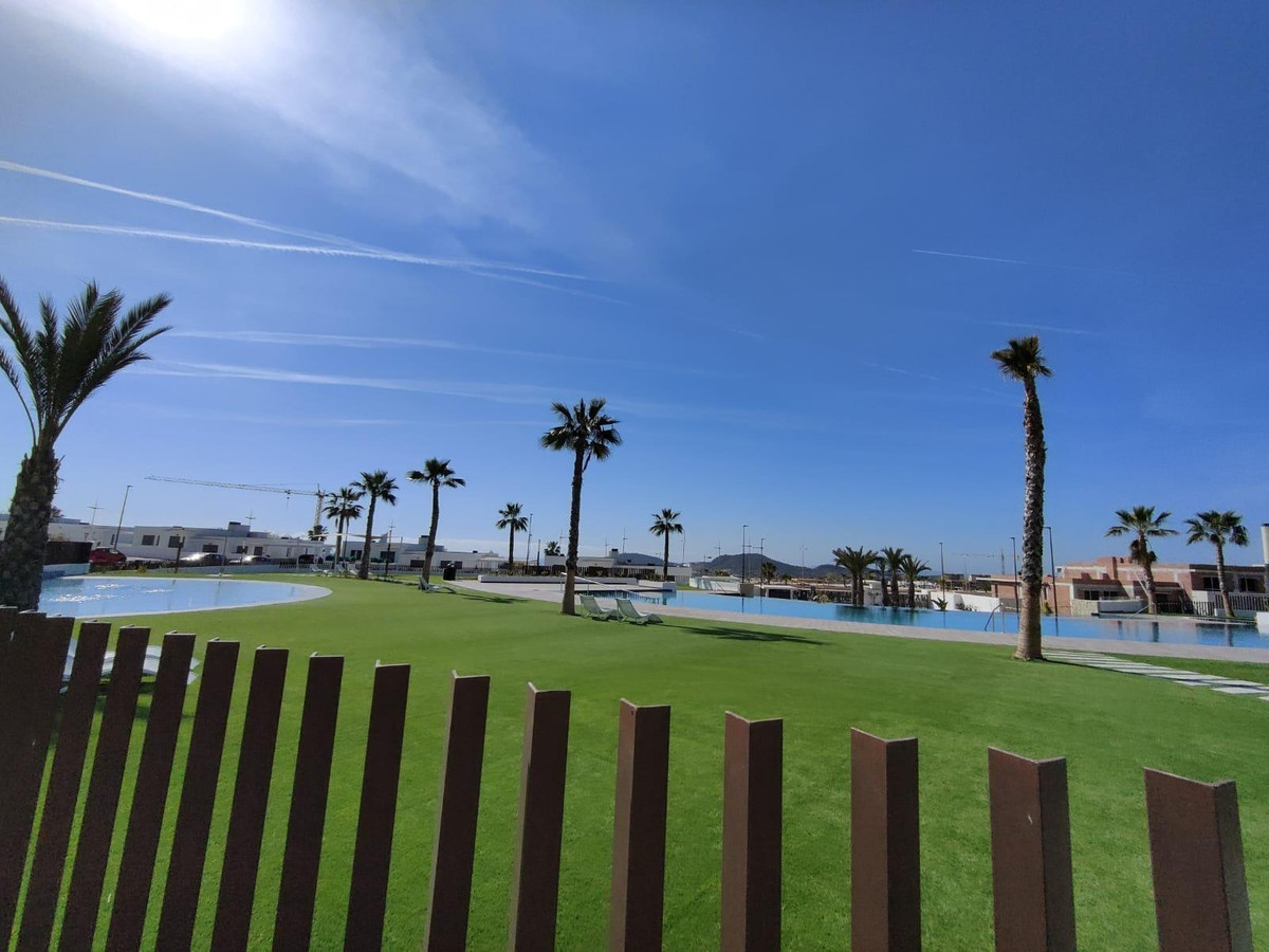 Se vende Apartamento Planta Media de 2 dormitorios en Costa Blanca, Alicante, España