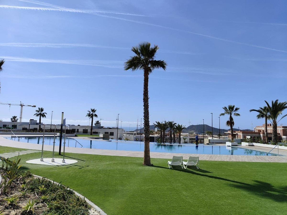 Se vende Apartamento Planta Media de 2 dormitorios en Costa Blanca, Alicante, España