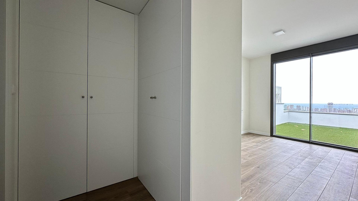 Se vende Apartamento Planta Media de 2 dormitorios en Costa Blanca, Alicante, España