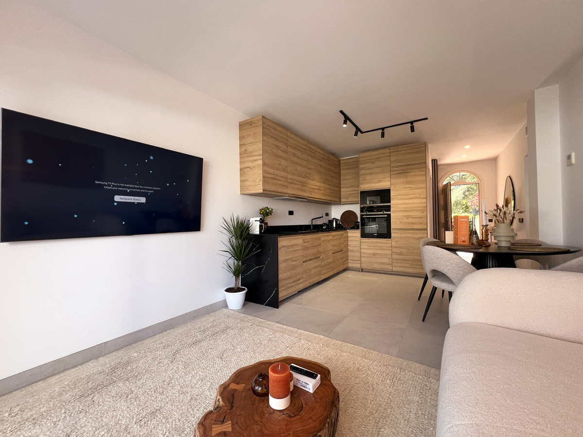 3 Bed Apartment for sale in Nueva Andalucía Costa Del Sol, Málaga, Spain