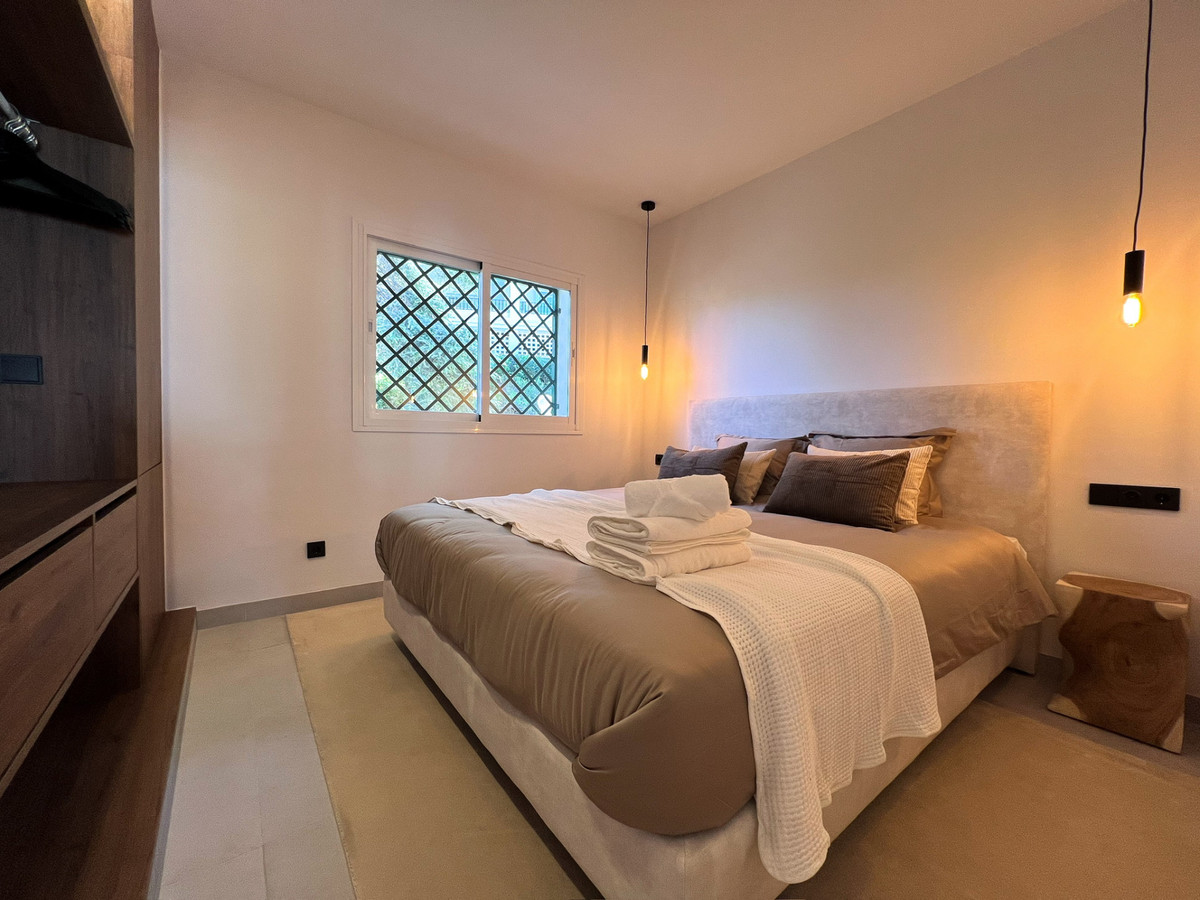 3 Bed Apartment for sale in Nueva Andalucía Costa Del Sol, Málaga, Spain