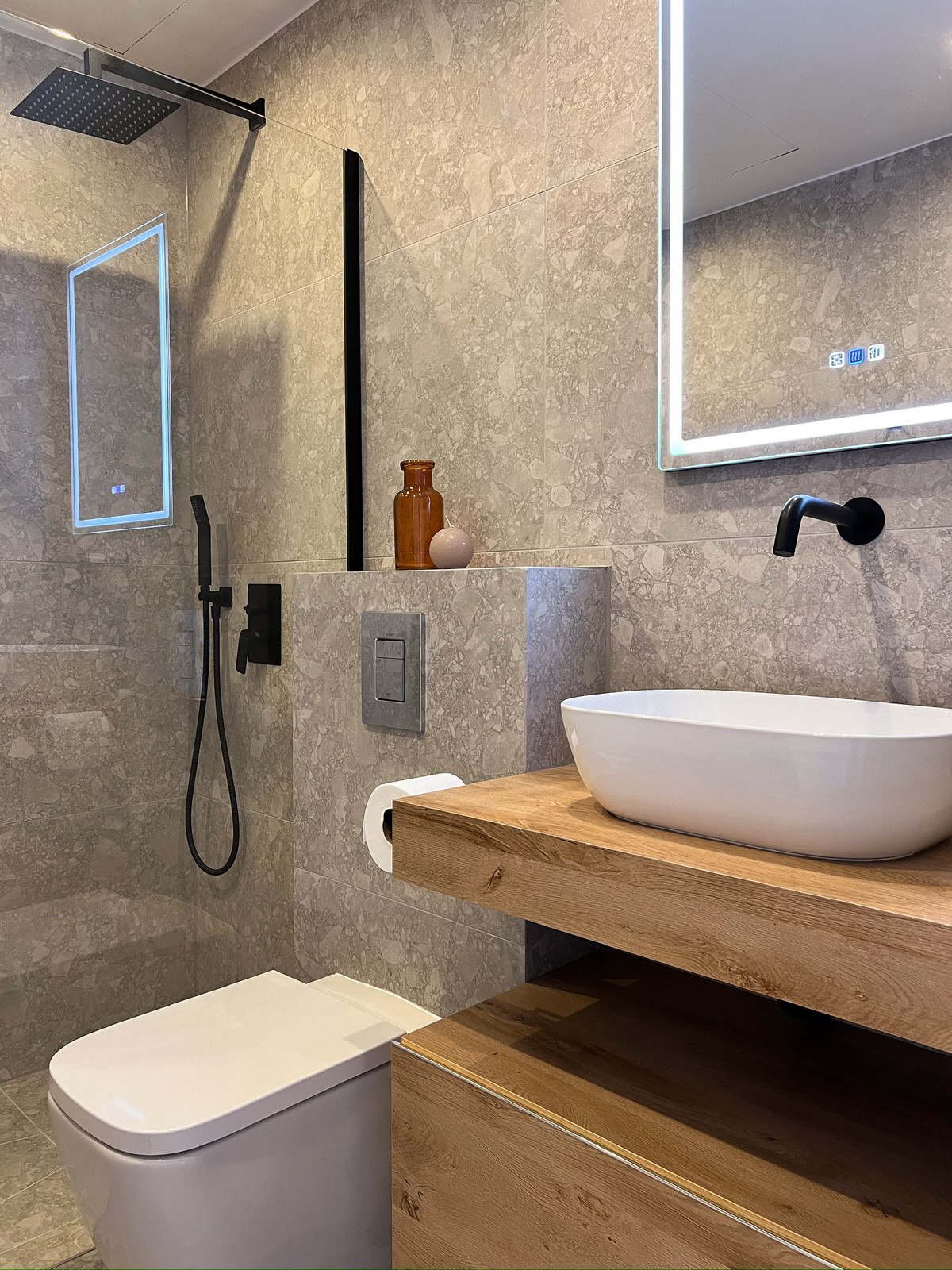 3 Bed Apartment for sale in Nueva Andalucía Costa Del Sol, Málaga, Spain
