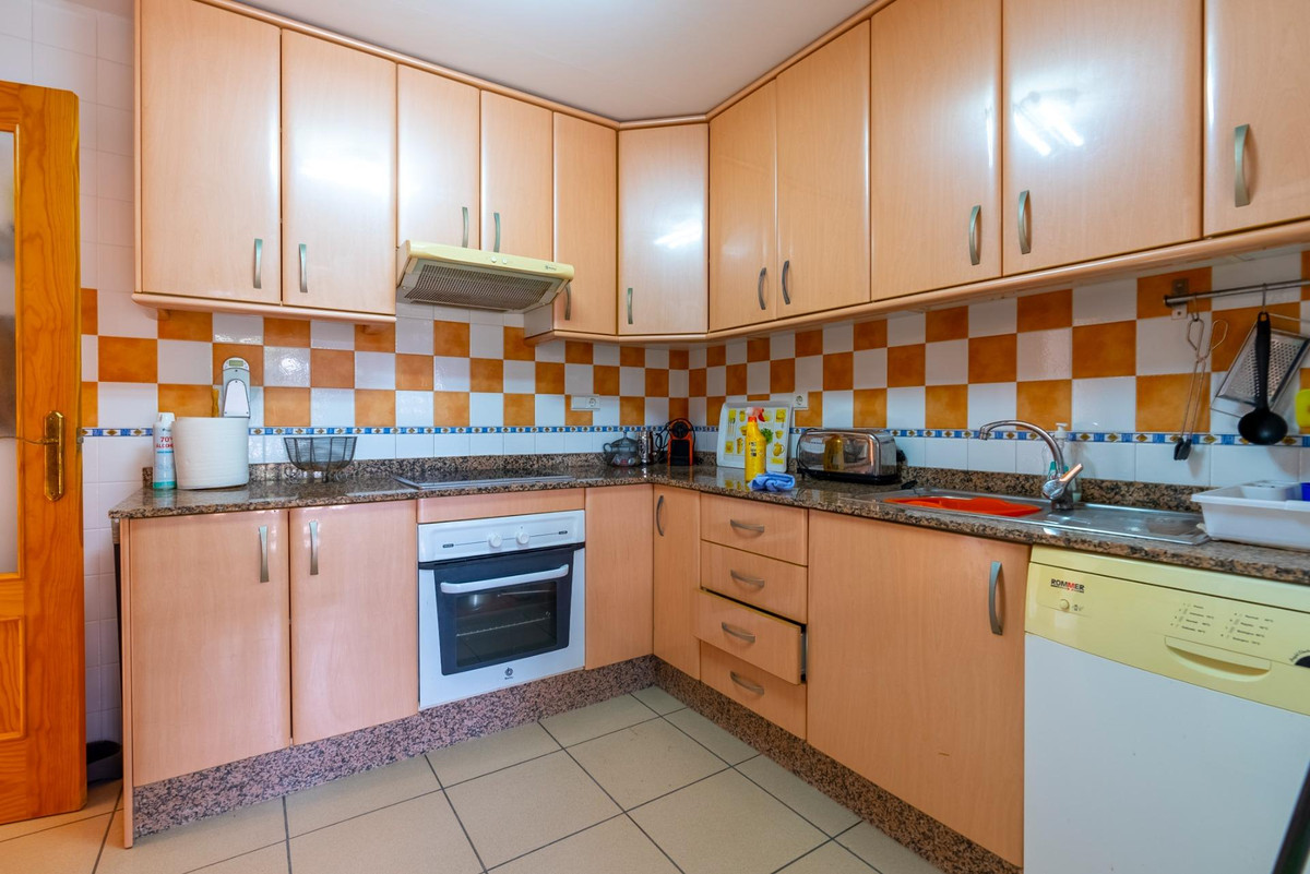 Se vende Apartamento Planta Media de 3 dormitorios en Costa Blanca, Alicante, España