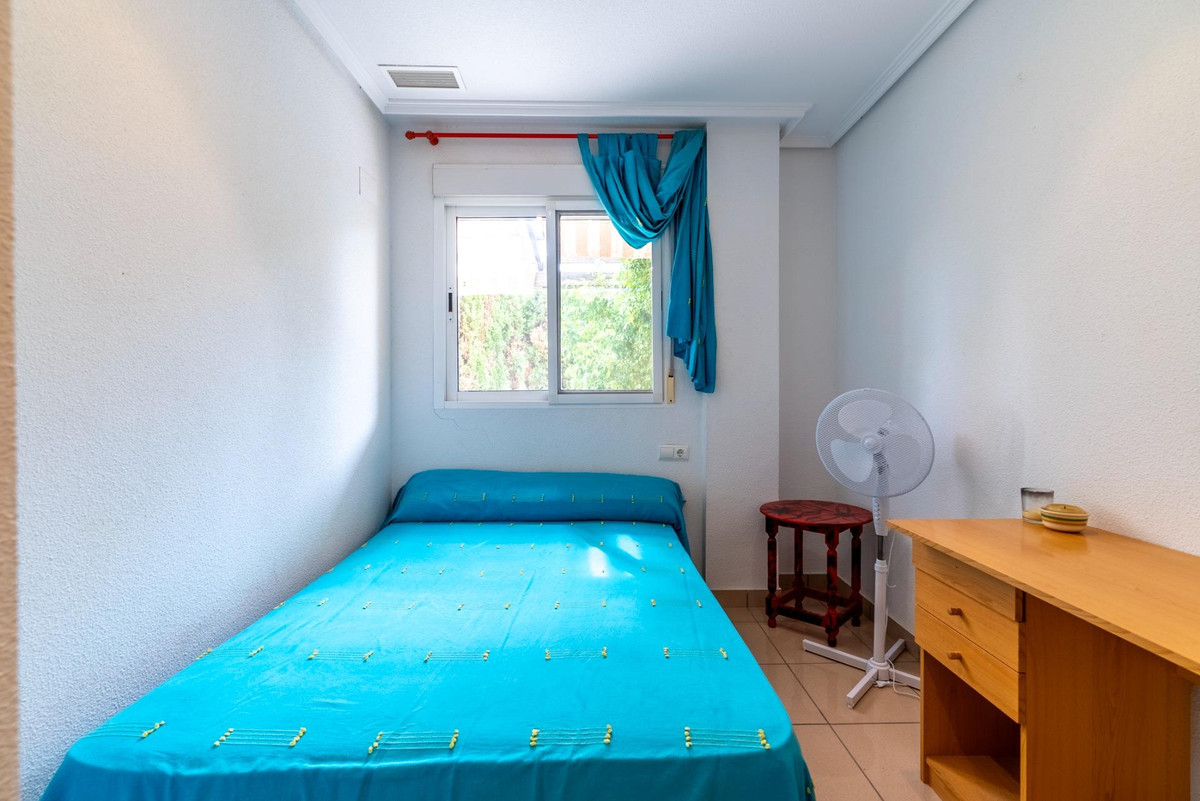 Se vende Apartamento Planta Media de 3 dormitorios en Costa Blanca, Alicante, España