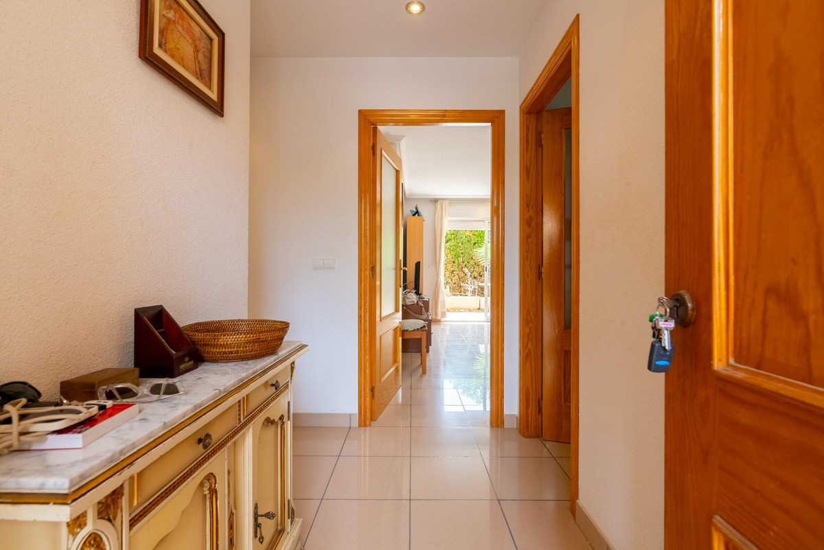 Se vende Apartamento Planta Media de 3 dormitorios en Costa Blanca, Alicante, España
