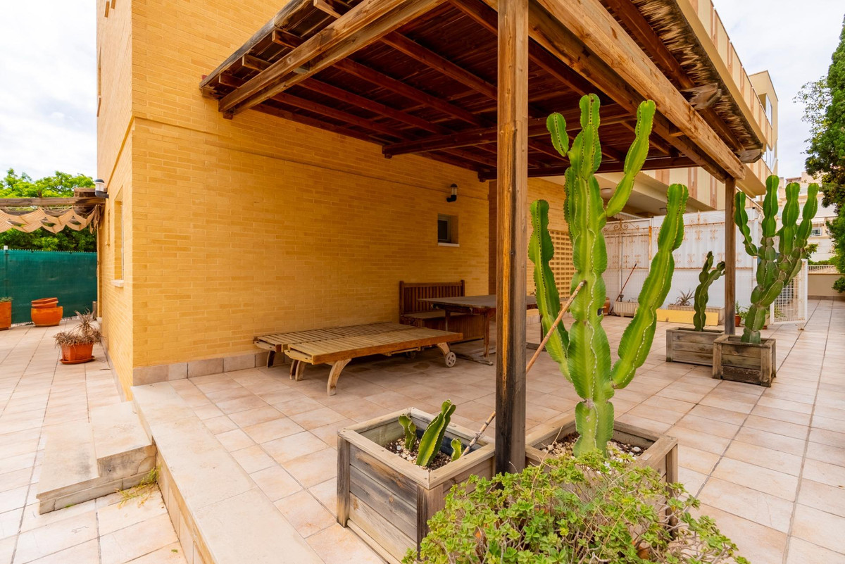 Se vende Apartamento Planta Media de 3 dormitorios en Costa Blanca, Alicante, España